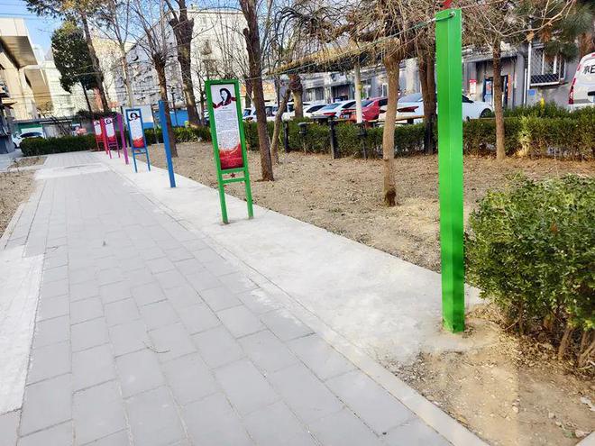 这社区便民晾衣杆让居民省心省力→凯发携手马竞赛事晾晒有去处顺义(图5)
